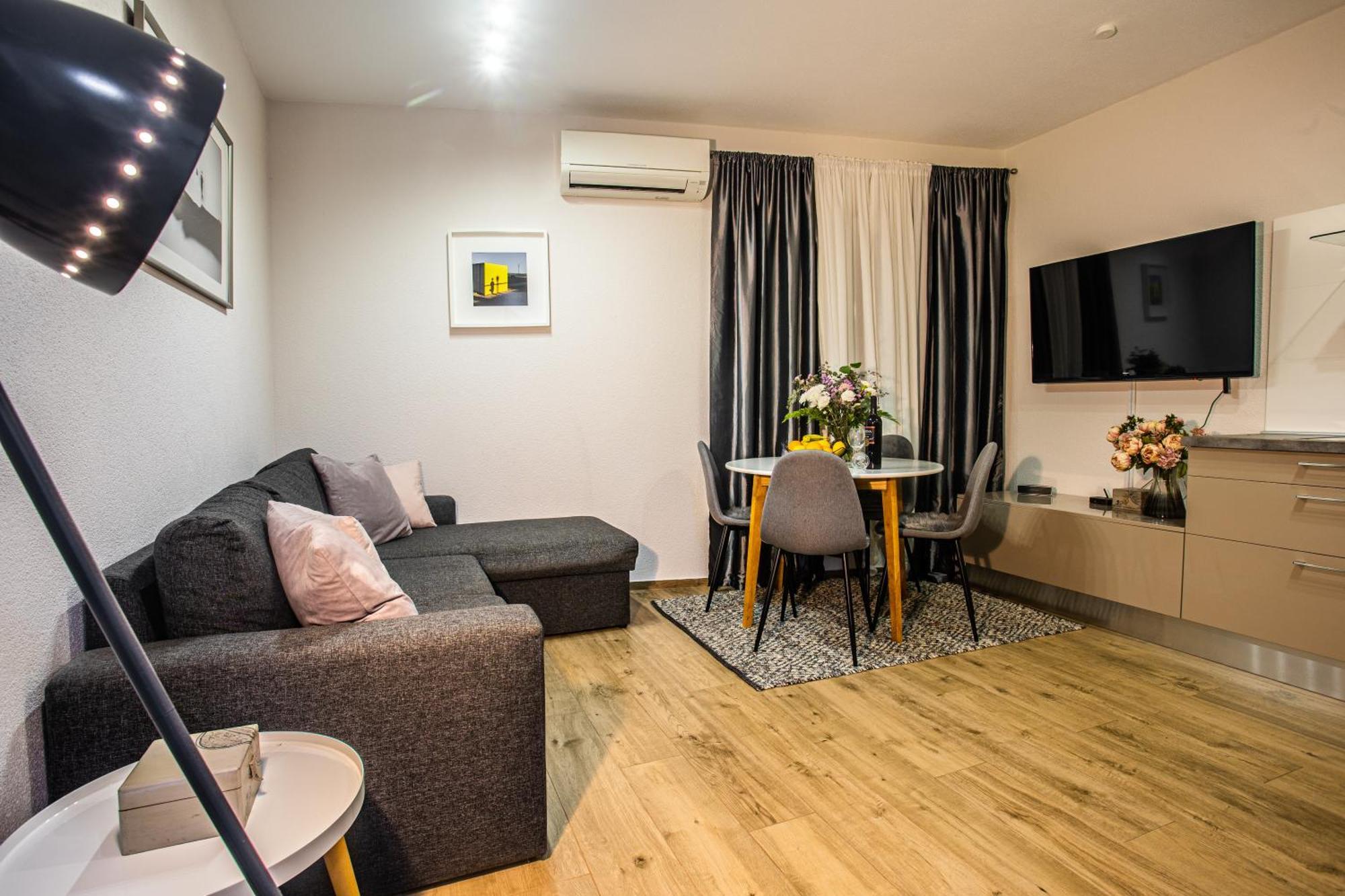 Luxusapartment Nav Подстрана Экстерьер фото