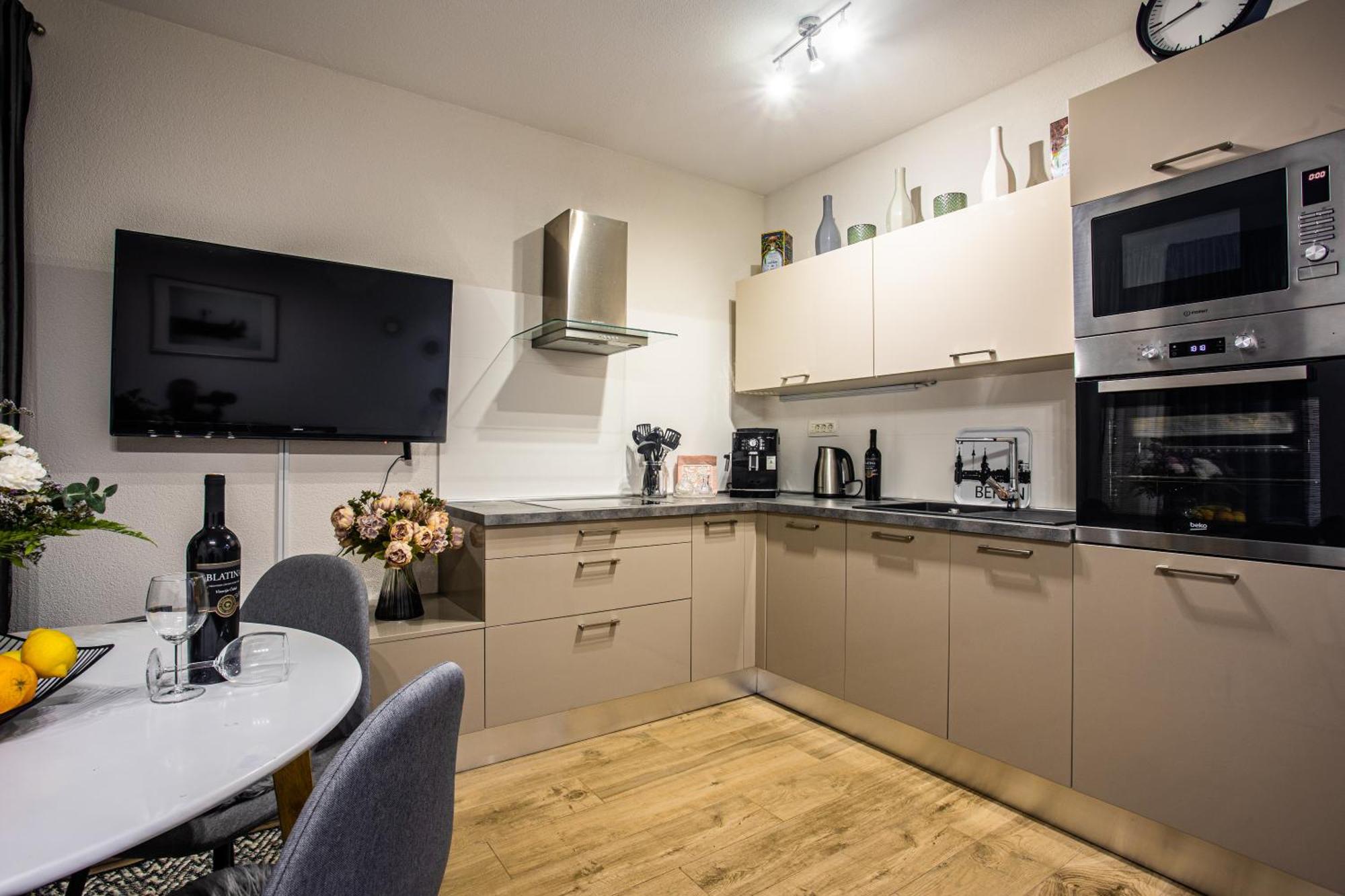Luxusapartment Nav Подстрана Экстерьер фото