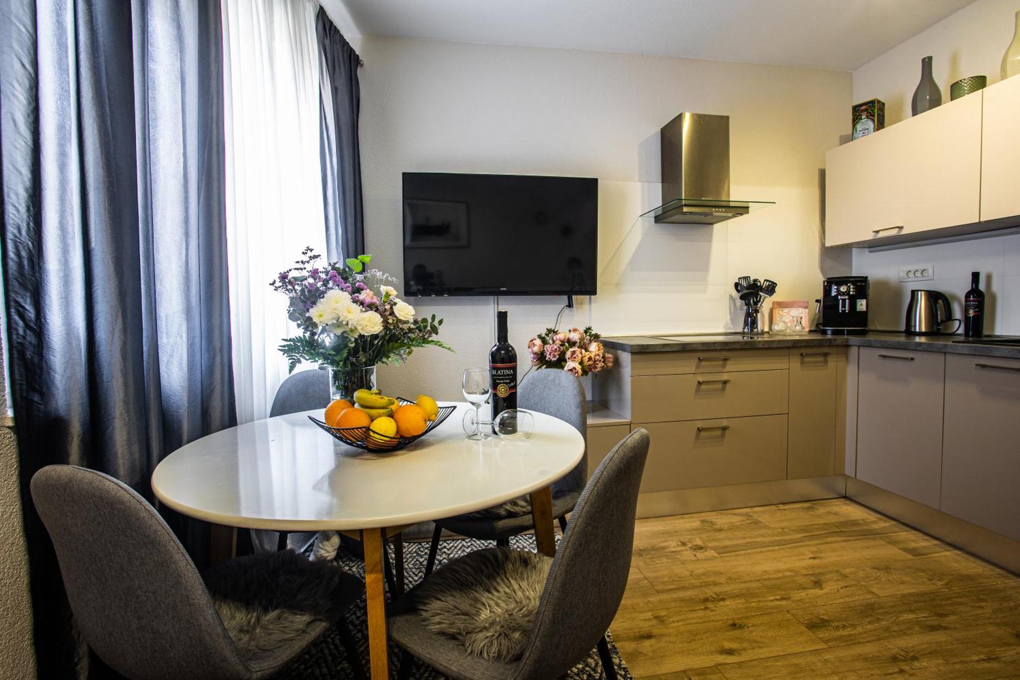 Luxusapartment Nav Подстрана Экстерьер фото
